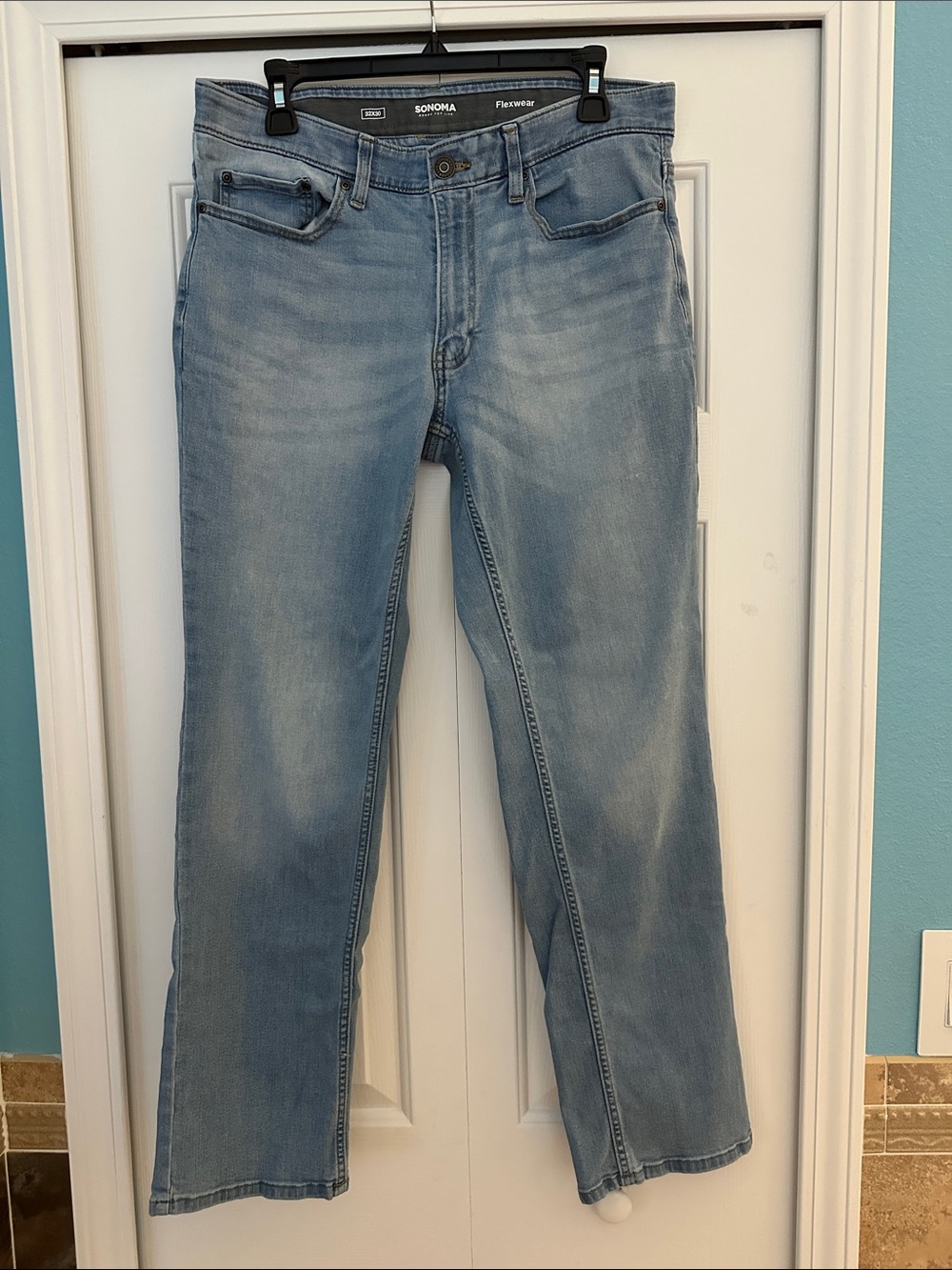 Sonoma Light Blue Men’s Straight Jeans